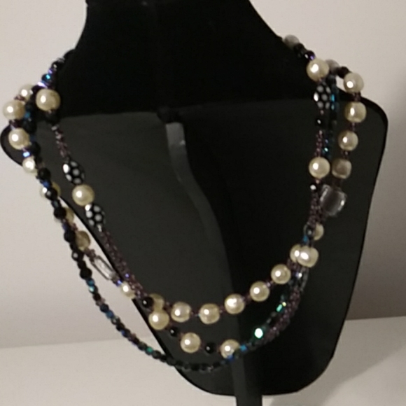 12" pearl . jet. Beaded necklace - Picture 4 of 5